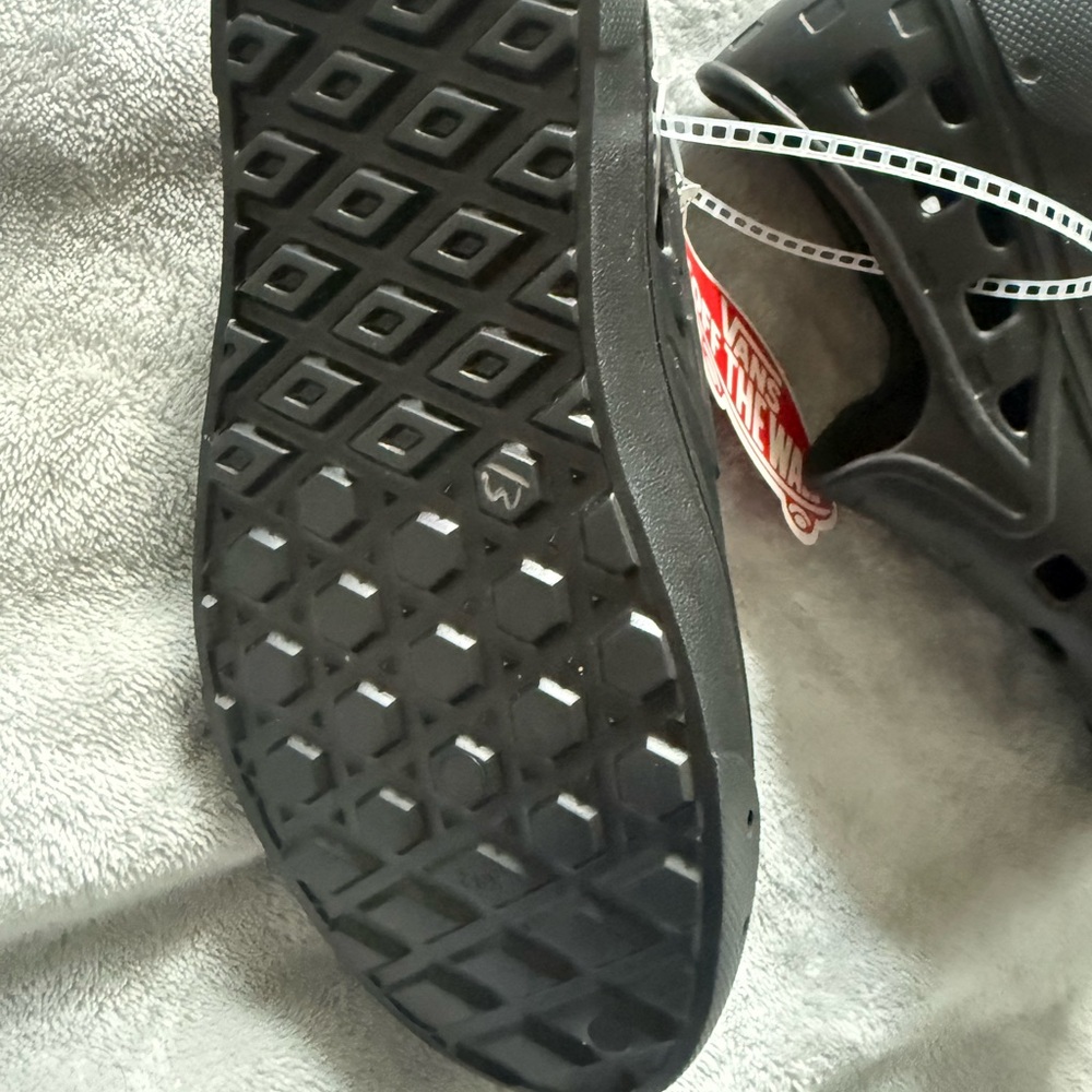 Vans Kids Black Perforated Slip-On Slippers - Picture 4 of 4